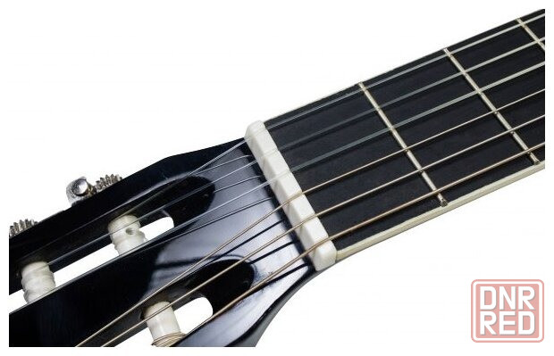 Продам классическую гитару Докучаевск - изображение 1