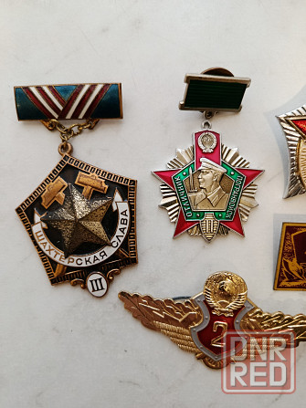 Значки разные Донецк - изображение 1