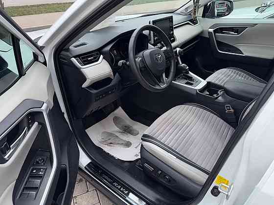 Toyota Rav4 XLE Premium Донецк