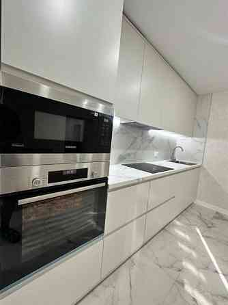 Сдается: Трёхкомнатная квартира Этаж: 7/9 Район: Ворошиловский Площадь квартиры: 86м² Донецк