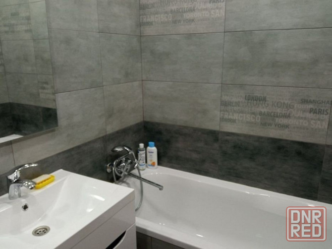 Сдаётся 2кв.в Будённовском районе ориентир Караван.3/5 этаж.Площадь квартиры 48кв.м. Донецк - изображение 2