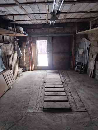 сдам большой шлакоблочный гараж Донецк