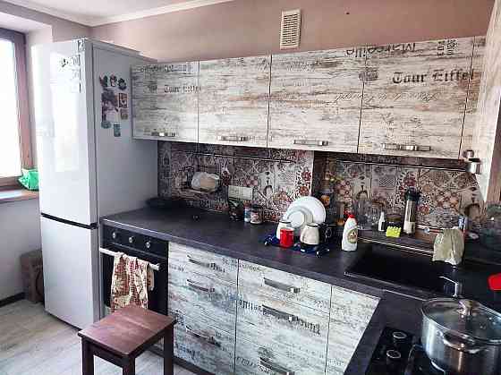 Продам 2 комнатную квартиру на 1000 мелочей Мариуполь