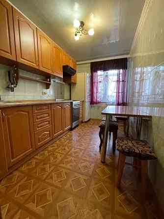 Сдается 3-комнатная квартира в Кировском районе ориентир Текстильщик долгосрочно. Донецк