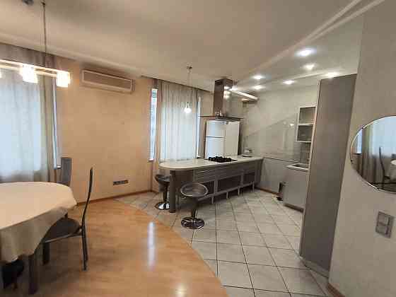 Продажа квартира 2 уровня 175м около пл.Ленина Донецк