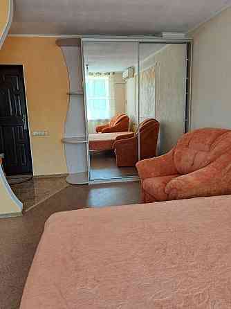 сдам 1-ком квартиру в ворош. р-не, набережная- пр. ильича, евро, есть все. Донецк