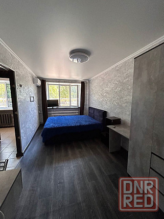 Сдаю однокомнатную квартиру в центре города. Ворошиловский р-н. Щорса. Донецк - изображение 1