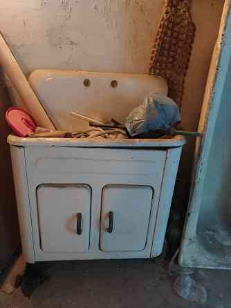 Продам мойку чугун Донецк