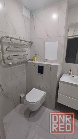 Сдаётся трёхкомнатная квартира в Будёновском районе Донецка. Донецк - изображение 5