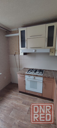 Продам 3х ком квартиру, Мкр Зелёный.3 этаж, район танка Макеевка - изображение 2