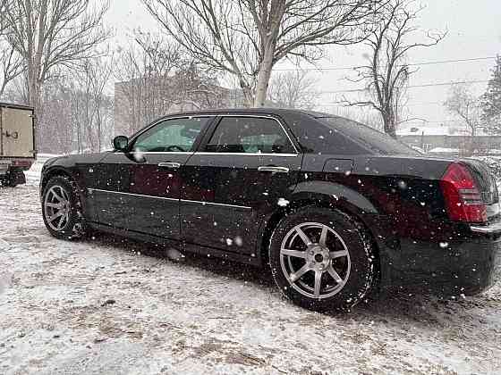 Charysler C300 в идеальном состоянии. Донецк