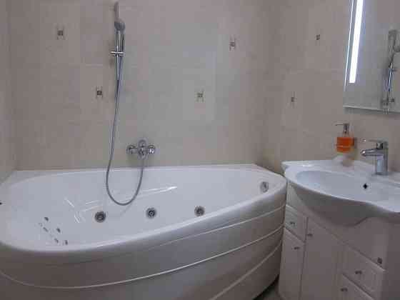 Сдается двухкомнатная квартира Калининский район, Парк Строитель. Донецк