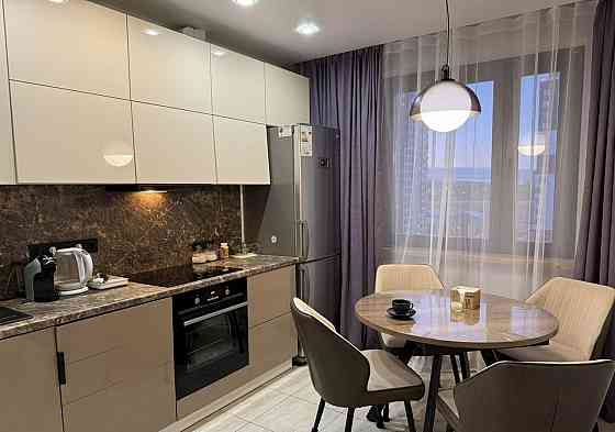 Сдается: Однокомнатная квартира Этаж: 7/17 Район: Киевский Ориентир: Панфилов 21к3 Донецк