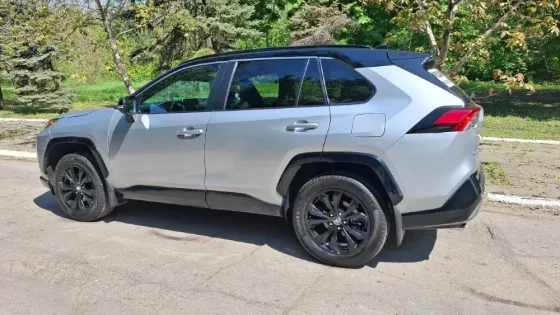 Toyota RAV4 Hybrid XSE 2022г. Донецк
