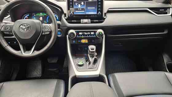 Toyota RAV4 Hybrid XLE 2022г. Донецк