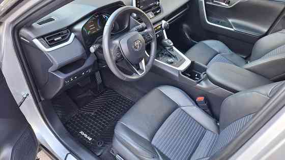 Toyota RAV4 Hybrid XLE 2022г. Донецк