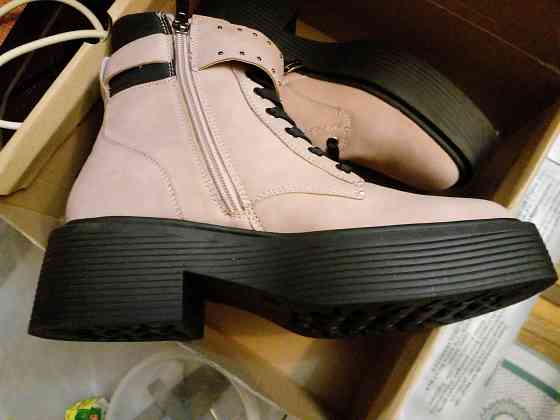 Ботинки женские 37 размер (новые)keddo Донецк