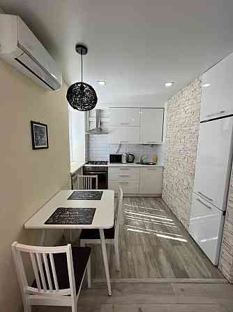 Сдается 2-ая квартира Район: Кировский, Текстильщик Удобная транспортная развязка, свежий ремон Донецк