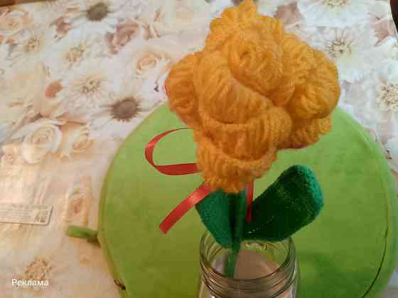 Вязаный махровый тюльпан Макеевка