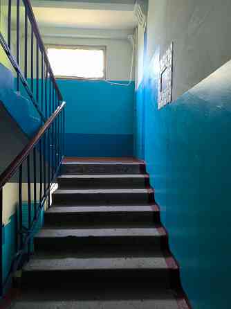 2 к кв, мкр-н. Азотный Донецк