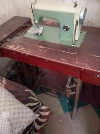 Швейная машинка.. Ножная. Донецк