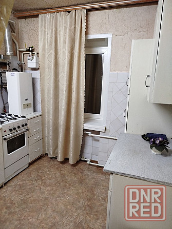 Продам 2-х ком.2/5 рынок Майский микр-он Заперевальный Донецк - изображение 3