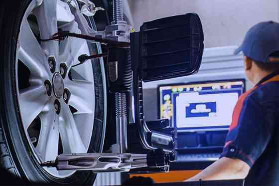 Требуется автослесарь/механик на новый сход-развал Донецк