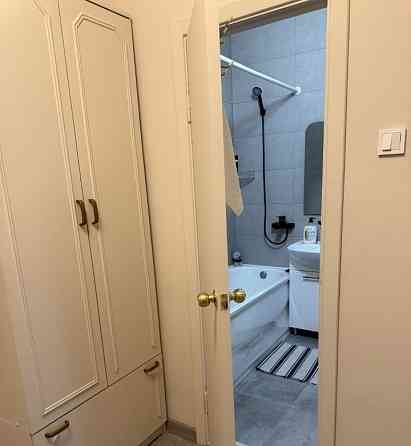 Сдается: Однокомнатная квартира Этаж: 4/5 Район: Буденовский Площадь квартиры: 43м² Донецк