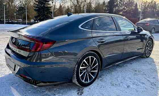 Hyundai Sonata Limited 1.6T максимальная комплектация безопасность целая машина без удара Донецк