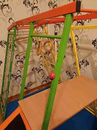 Продаю детский спортивный комплекс Донецк