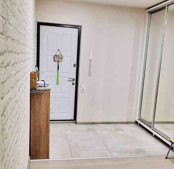 Сдам двухкомнатную квартиру на Левом берегу Мариуполь