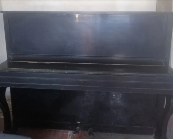 Отдам пианино "Украина" Донецк