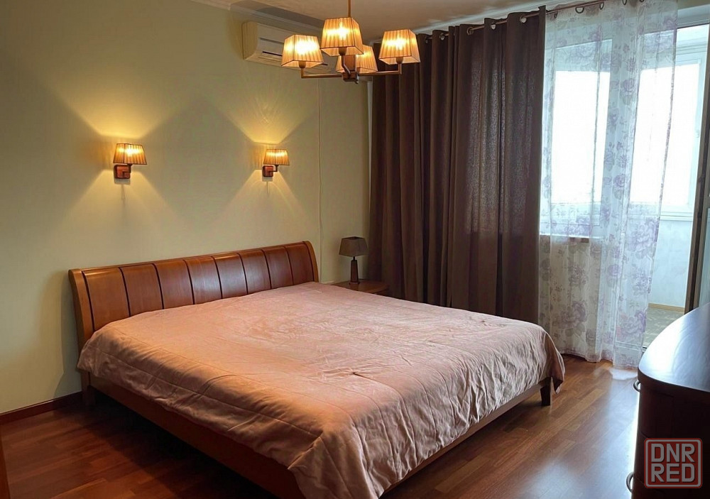Сдаю двухкомнатную квартиру 64.0 м² этаж 5/9, город Донецк, Ворошиловский район Донецк - изображение 1