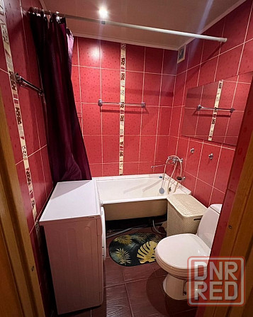 Сдаю однокомнатную квартиру 35.0 м² этаж 3/9 город Донецк, Кировский район, микрорайон Текстильщик, Донецк - изображение 3