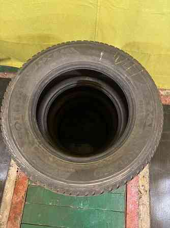 Продам комплект всесезонных шин Kumho Solus 215/65r16 Донецк
