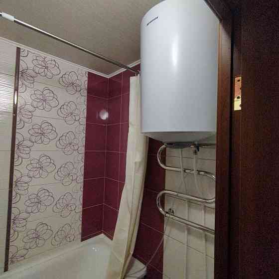 Сдам 3кв. на звездном, вода идёт постоянно сильным напором. Донецк