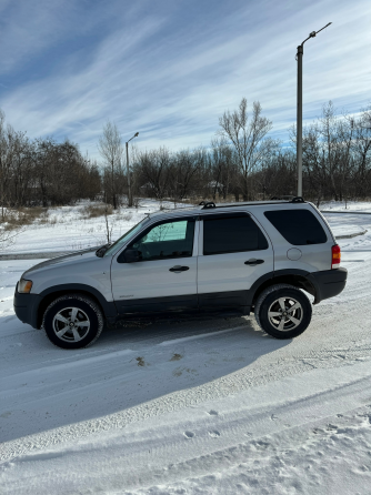 Ford escape 3.0i AT Макеевка