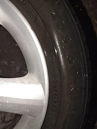 Шины Nokian 205/60/16 Донецк