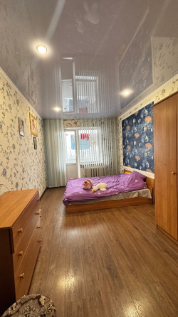 Продажа 3-комнатной квартиры 6/9, в г. Макеевка, Горняцкий р-н, м-н Зеленый, ориентир маг. Сарепта, Макеевка