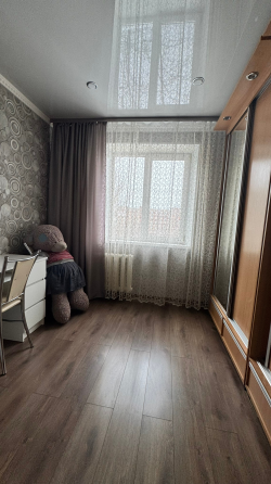 Продажа 3-комнатной квартиры 6/9, в г. Макеевка, Горняцкий р-н, м-н Зеленый, ориентир маг. Сарепта, Макеевка