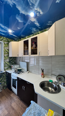 Продажа 3-комнатной квартиры 6/9, в г. Макеевка, Горняцкий р-н, м-н Зеленый, ориентир маг. Сарепта, Макеевка
