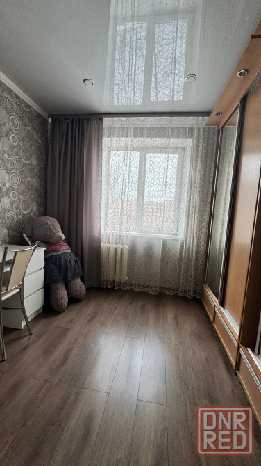 Продажа 3-комнатной квартиры 6/9, в г. Макеевка, Горняцкий р-н, м-н Зеленый, ориентир маг. Сарепта, Макеевка - изображение 4
