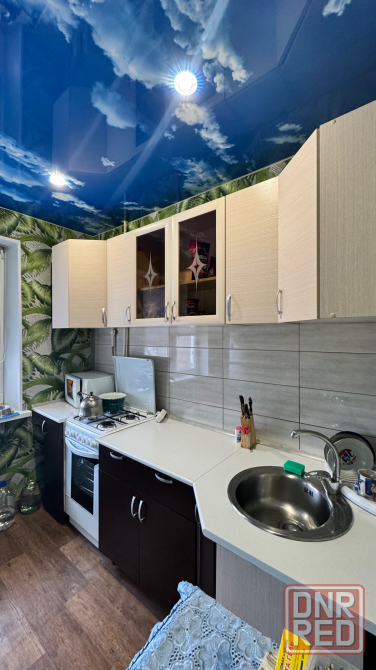 Продажа 3-комнатной квартиры 6/9, в г. Макеевка, Горняцкий р-н, м-н Зеленый, ориентир маг. Сарепта, Макеевка - изображение 1