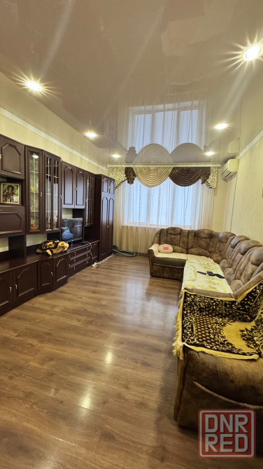 Продажа 3-комнатной квартиры 6/9, в г. Макеевка, Горняцкий р-н, м-н Зеленый, ориентир маг. Сарепта, Макеевка - изображение 2