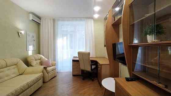 Сдаётся 2-х комнатная квартира в Калининском районе на длительный срок. Донецк