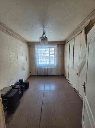 продам 4-х комнатную квартиру Донецк мкр текстильщик ул.высоцкого 12 Донецк