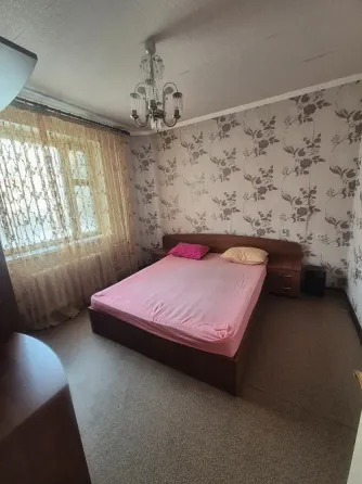 продам 4-х комнатную квартиру Донецк мкр текстильщик ул.высоцкого 12 Донецк