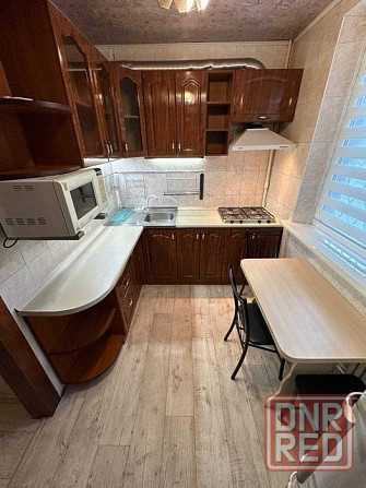 Сдам 3кв.Кап Ремонт. Ул.Радольная,2/9 этаж.Комнаты раздельные! Круглосуточная подача в Донецк - изображение 2