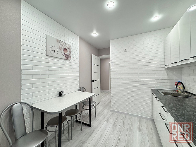 Сдам уютную однокомнатную квартиру в Ворошиловском районе Донецка, ориентир ул.Щорса Донецк - изображение 1