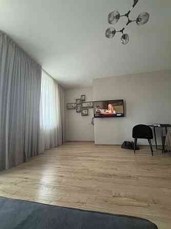 Сдам Просторную однокомнатную квартиру. этаж 2/5. Расположена в Киевском районе,ориентир Донецк Сити Донецк